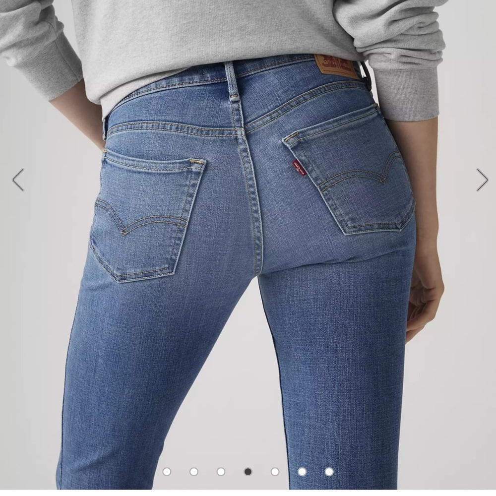 Levi’s 711 jeans